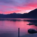 Appartement Maggiore Waterfront Retreat - Walking Distance To Everything *