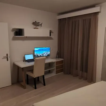 Maggiore Waterfront Retreat - Walking Distance To Everything Muralto