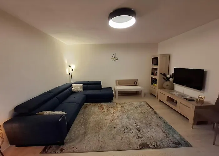 Maggiore Waterfront Retreat - Walking Distance To Everything Muralto